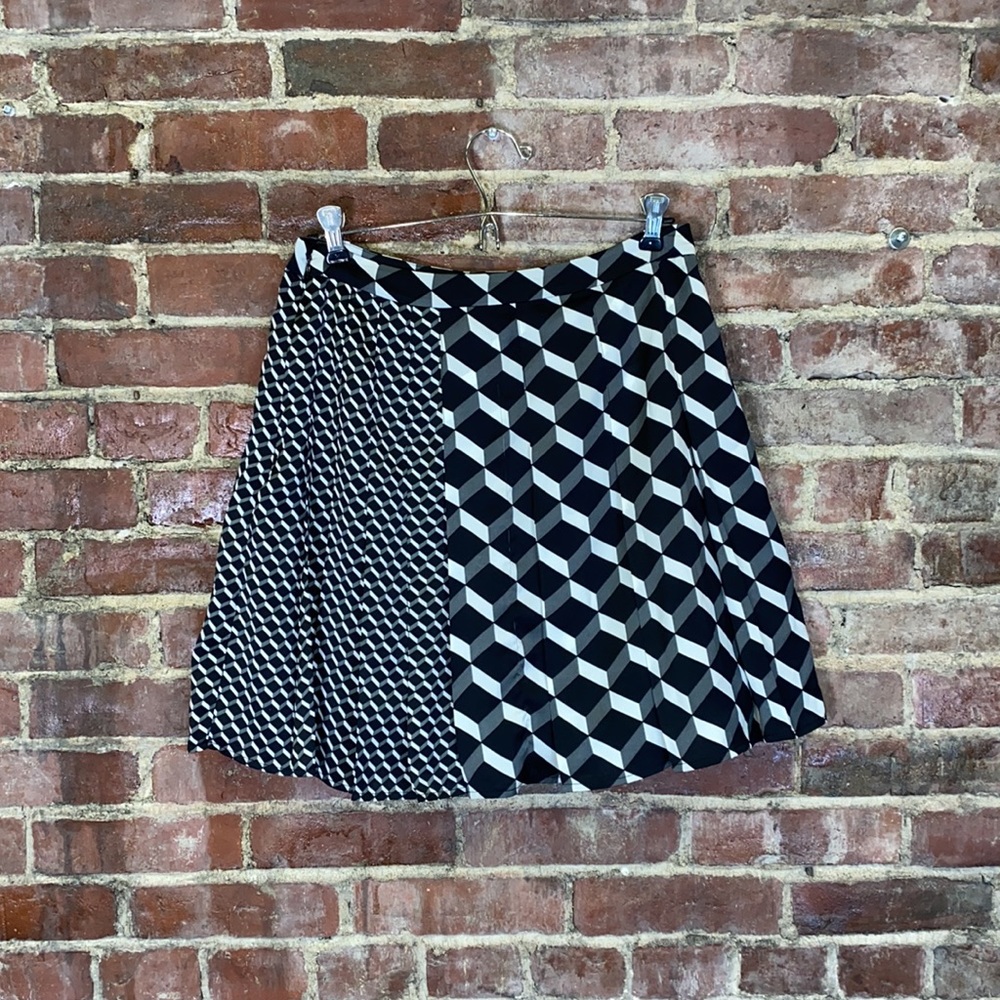 Cubism print geometric pattern Halogen Skirt pleated cubist schoolgirl mini